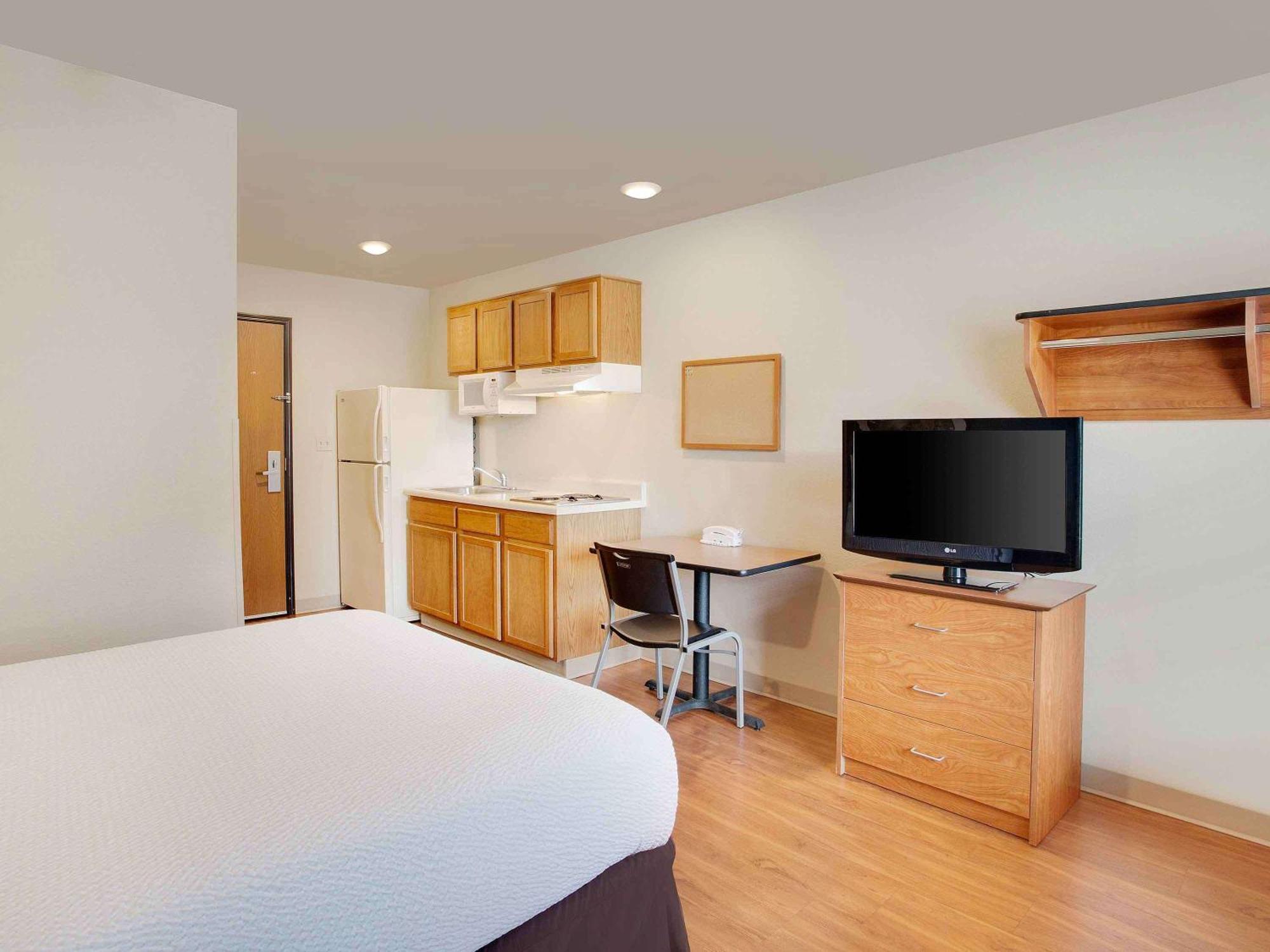Extended Stay America Select Suites - Mobile - I-65 Экстерьер фото